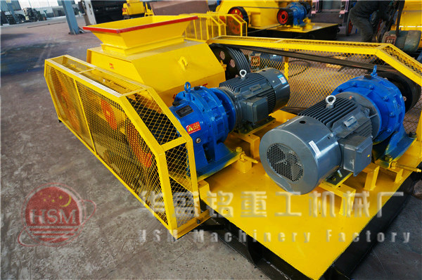 對(duì)輥破碎機(jī)發(fā)貨圖