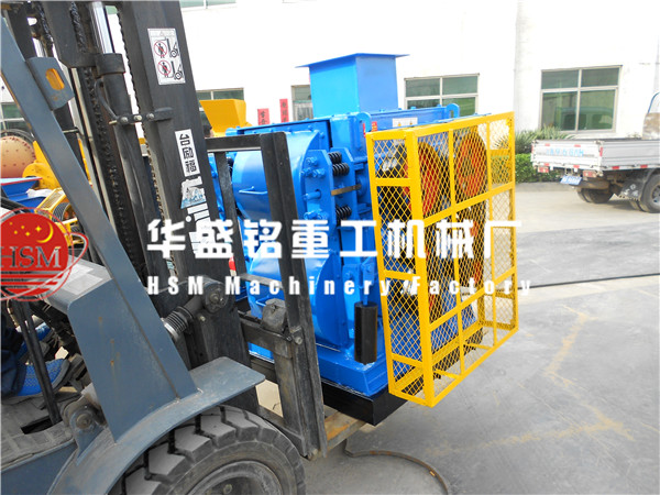 購(gòu)買一臺(tái)質(zhì)量好的四輥破碎機(jī)多少錢(qián)