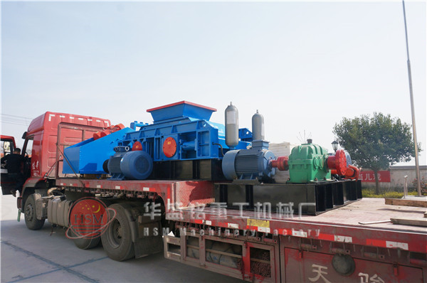 1212液壓對輥破碎機發(fā)貨西西藏普蘭縣